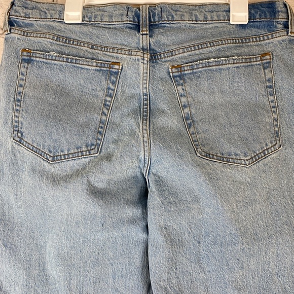 Abercrombie & Fitch Low Rise Baggy Fit Jeans Light Wash size 14 NWT - Picture 11 of 13